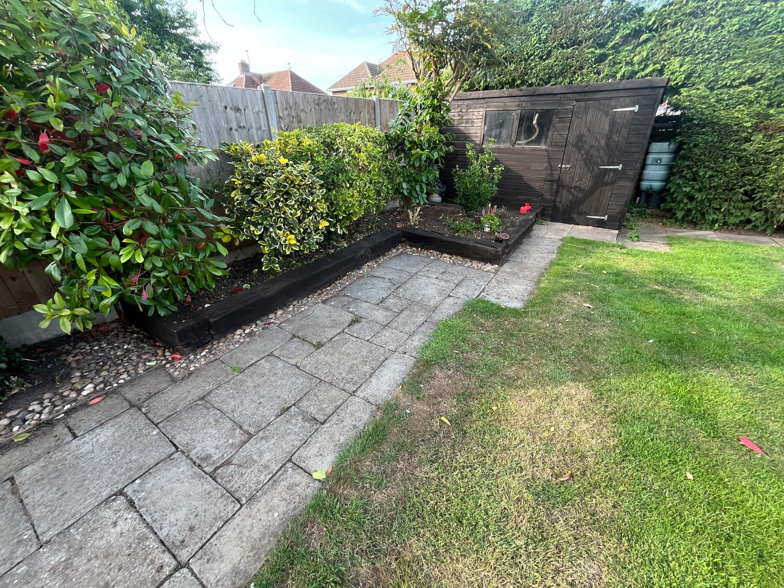 Garden path and border edge project photo
